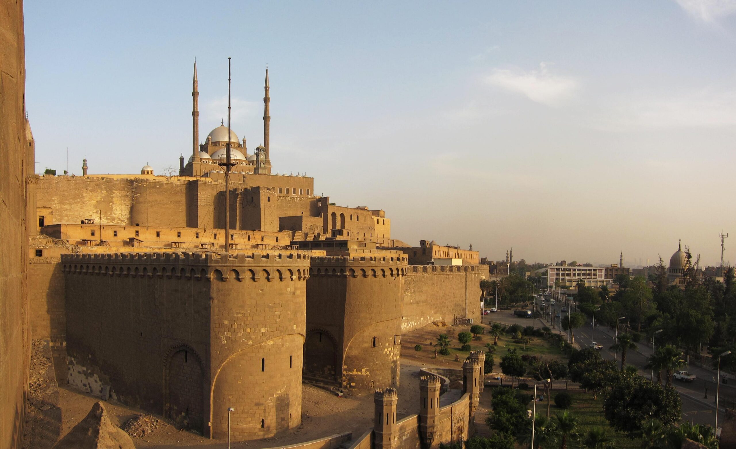 Flickr_-_HuTect_ShOts_-_Citadel_of_Salah_El.Din_and_Masjid_Muhammad_Ali_قلعة_صلاح_الدين_الأيوبي_ومسجد_محمد_علي_-_Cairo_-_Egypt_-_17_04_2010_(4)