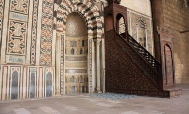 Old Isalmic Cairo day tour